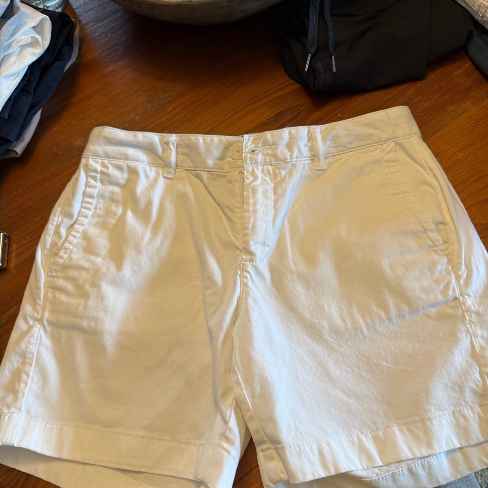 L.L. Bean Women's White 5-1/2inch Shorts